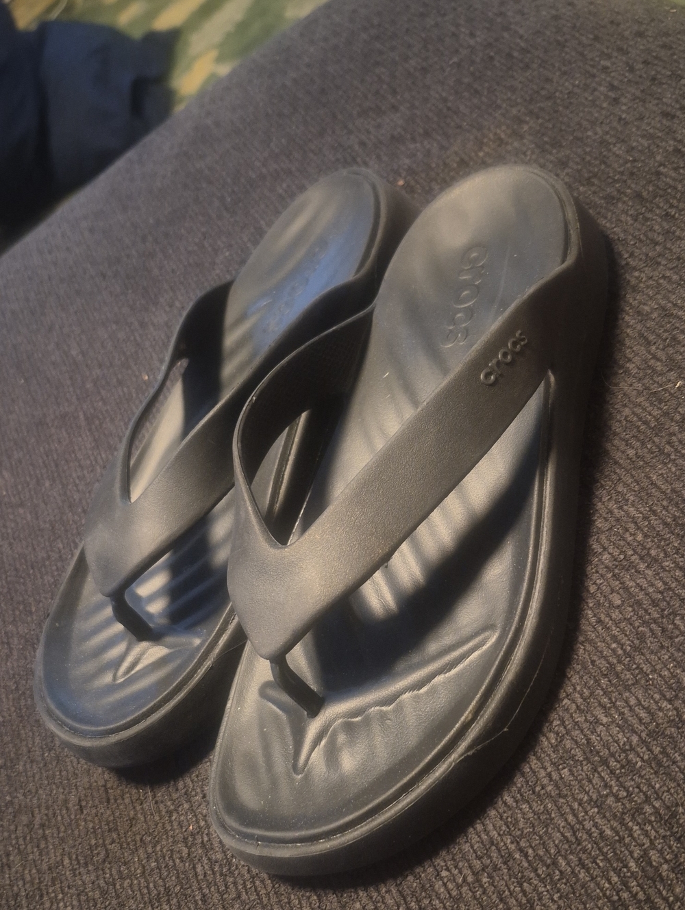CROCS Women's Black Foam Flip Sandals